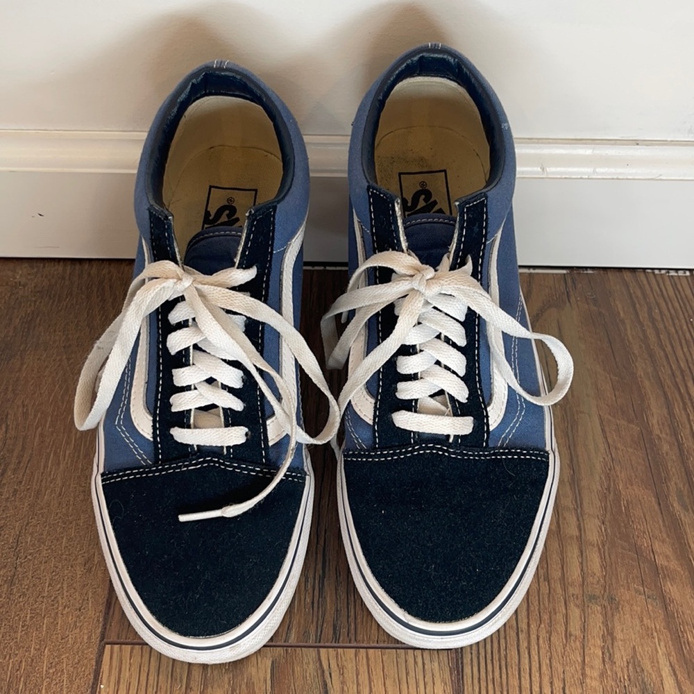 Blue contrast vans